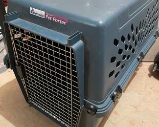 Large pet carrier