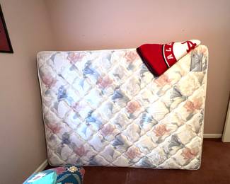 Full Size Mattress & Boxspring