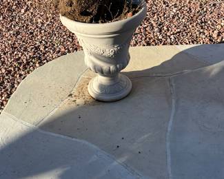 Flower pot