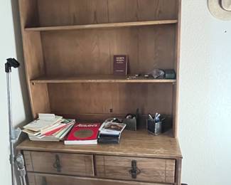 Shelf unit with drawers