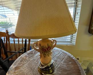 Table lamp