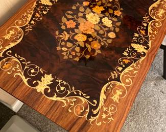 INLAID TABLE WITH LID