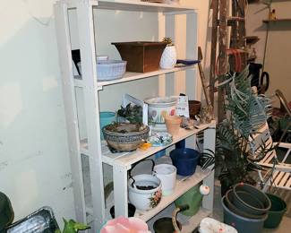 Planters. Potting center