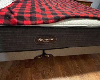 Beauty rest king sized bed 