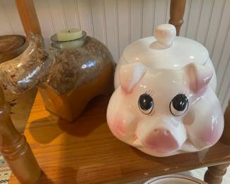piggy wants   you  fill it up with cookies !!