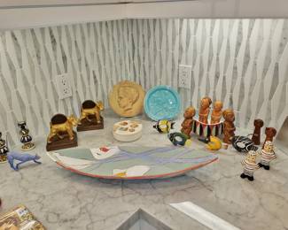 Cool Stuff.  Pair of Vintage Scotty Bookends; 1960s Kitty Cat S & P Shakers; Oval Serving Platter, etc.