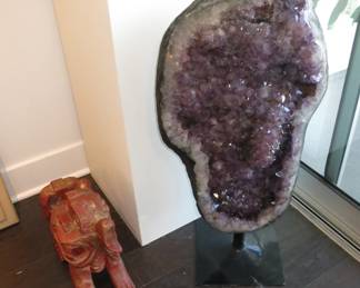 Large Amethyst Geo