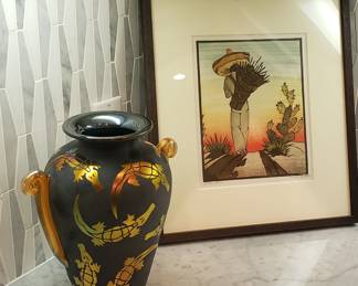 Black Alligator Vase by Geoffrey Correia