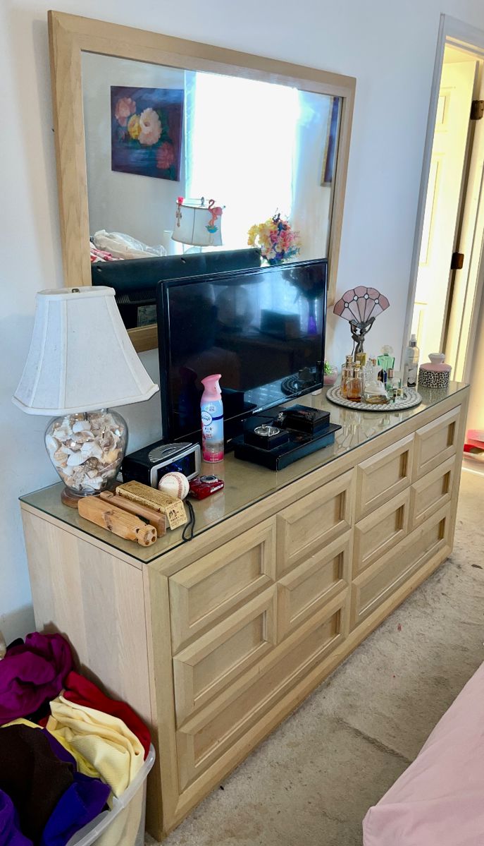 St. Peters Estate Sale by PIYP in Saint Peters, MO starts on 3/1/2024