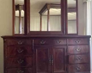 Dresser with Drawers