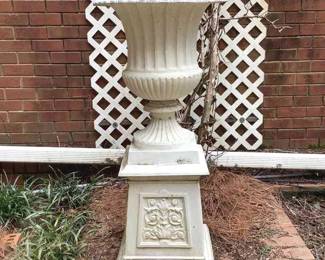 Outdoor Large Medium Urns