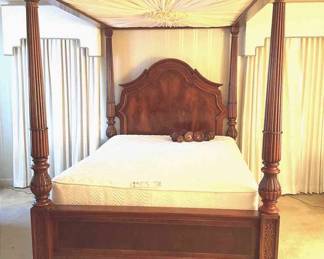 Four Poster Fun