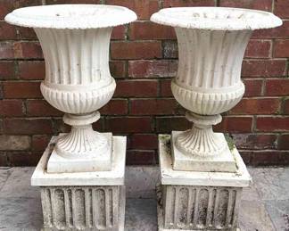 Neo Patio Urns