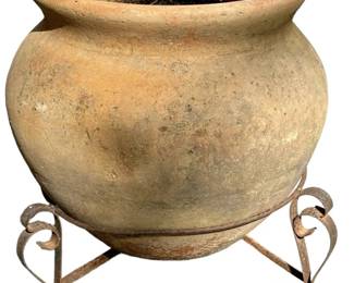 Clay Pot with Stand