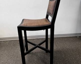 $100 USD      Lee Industries Large Counter Stool w Cork Upholstery WDI224-4     Elevate your kitchen with the Lee Industries Large Counter Stool! This stylish stool is designed for both comfort and durability, with its sturdy construction and padded seat. Perfect for entertaining or everyday use, the Lee Industries stool adds a touch of elegance to your home while providing a comfortable and functional seating option.

Dimensions: 20 x 19 x 43 in  |  Seat 16 x 16 x 31H in

Condition: New

Location: Local pick up Portland, OR 97224.  Shipper suggestions available upon request.      https://goodbyhello.com/products/copy-of-backless-wood-seat-stool-w-metal-base-wdi224-3?_pos=28&_sid=f1836dac0&_ss=r