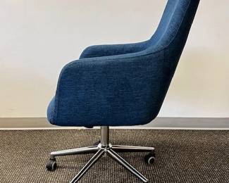 $175 USD      Blue Upholstered Office Chair Chrome Base Castors WDI224-2      Transform your workspace with our Blue Upholstered Office Chair. Experience maximum comfort and style with its sleek design and high back cushioned seat. Elevate your productivity while adding a pop of color to your office. Upgrade your seating today!

Dimensions: 26 x 24 x 39-43" H  |  Seat 18.5 x 18.5 x 20-24" H

Condition: New 

Location: Local pick up Portland, OR 97224.  Shipper suggestions available upon request.      https://goodbyhello.com/products/copy-of-tolix-white-metal-mesh-cafe-stools-wdi224-1?_pos=18&_sid=f1836dac0&_ss=r