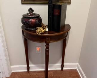half circle accent table
