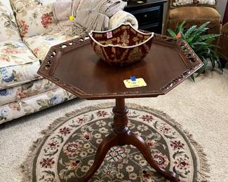 accent table