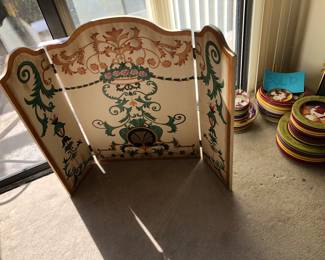 Small folding screen