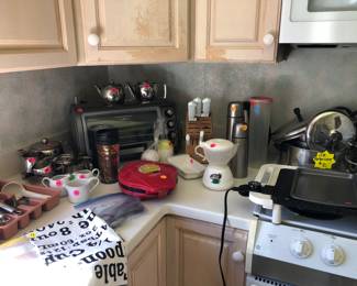 Kitchen items, small appliances