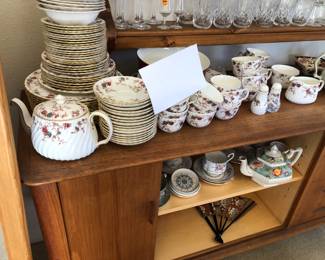 Minton China set-SIDEBOARD NOT AVAILABLE