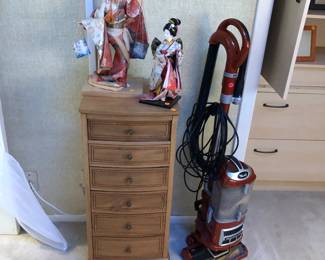 Jewelry cabinet, Asian decor, vacuum