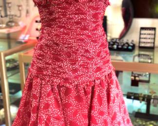 Victor Costa. Absolutely Love.  Size 10 Vintage. NWT