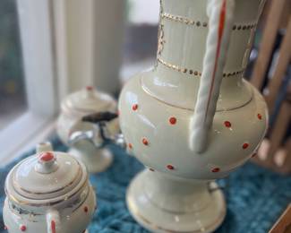 This is actually a percolator.  It's the cutest thing I've ever seen.  1930's