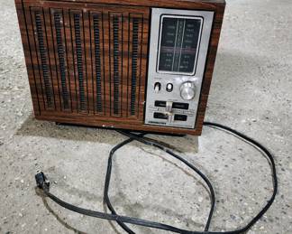 Vintage Sound Design AM/FM #3381
