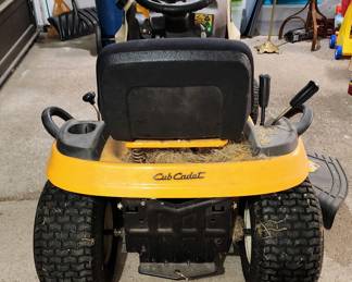 Cub Cadet LT X 1040 Automatic Riding Lawnmower
