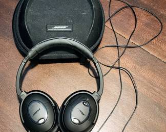 Bose Quiet Comfort Noise Cancelling Headphones