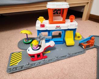 Children's Games & Toys, Little People