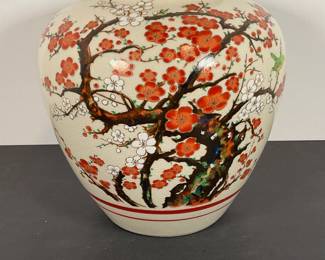 Vintage Kutani Japanese Porcelain Vase