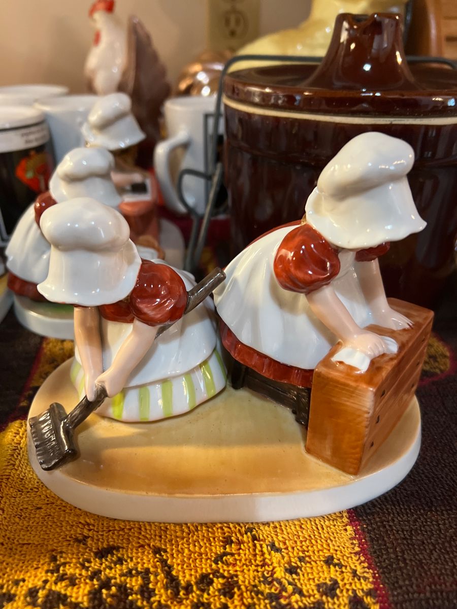 25 off Sunday Hurst Estate Sale by Forever... starts on 3/16/2024