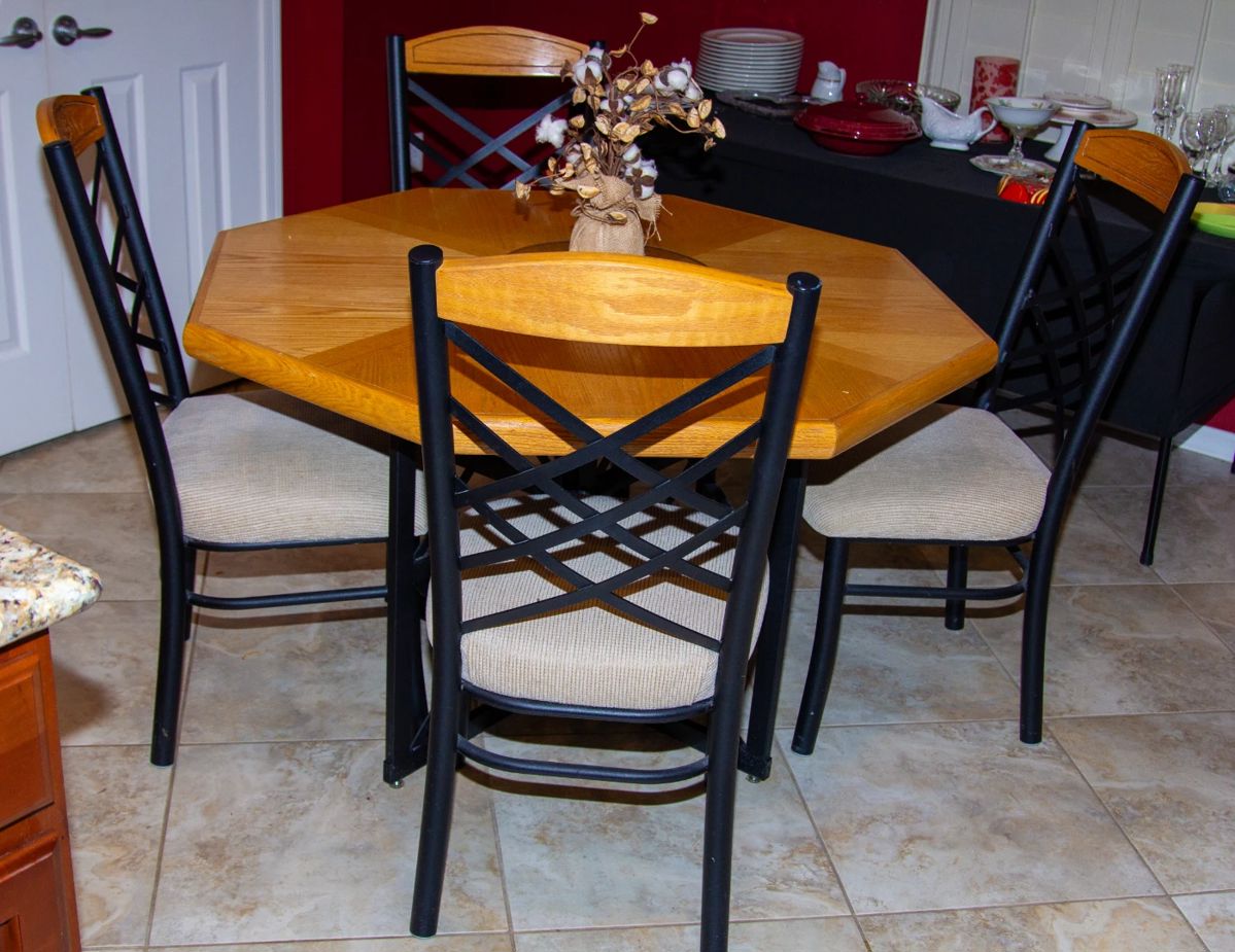 Wooden top dining table and chairs(x4)