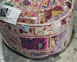 Surya Pouf