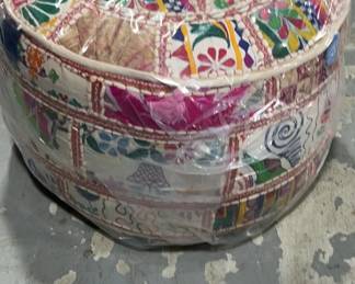 Surya Pouf