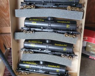 Carolina by products tank cars