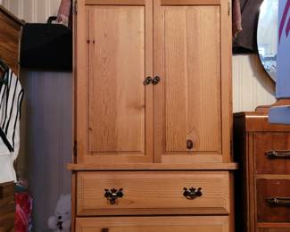 $50 - FRIDAY....Solid oak armoire