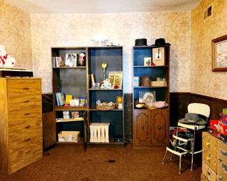 $10 - FRIDAY Bookcases & dresser