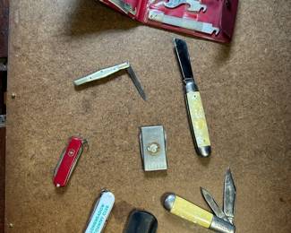 Barlow And Imperial Vintage Pocket Knives