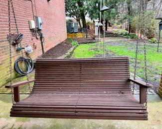 Porch swing