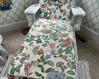 Vintage White Wicker