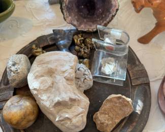 Crystals fossils and geodes 