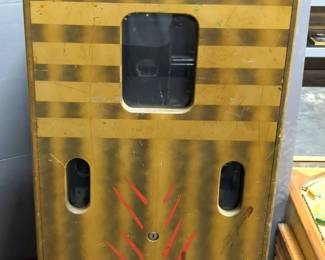 1940 Keeney Air Raider WWII Themed Coin Operated Anti-Aircraft Arcade Machine