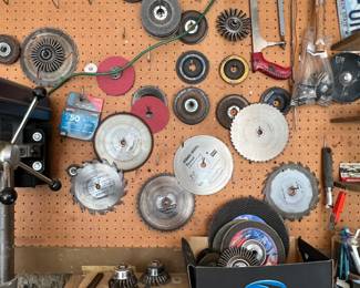 Assortment of Circular Saw Blades