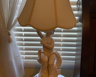 Cherub Figural White Table Lamp