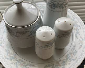 Somerset by NL Excel Dinnerware Set