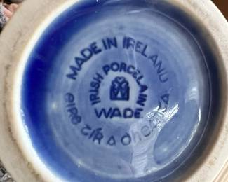 Green Wade Irish Porcelain Shamrock Urn