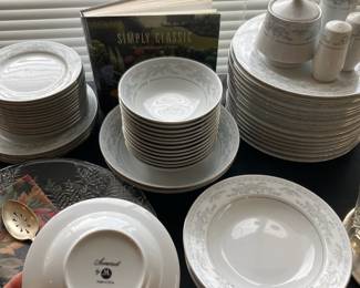 Somerset by NL Excel Dinnerware Set